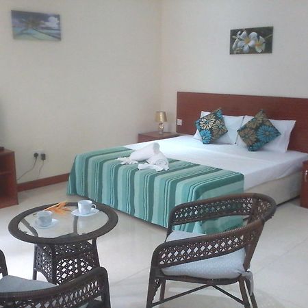 Precious Residence C - Self-Catering Studio Victoria Exterior foto